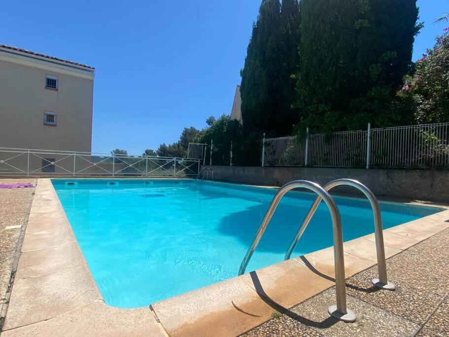 La Digue, 2 Chambres, Vue Mer Et Piscine La Seyne-sur-Mer Bagian luar foto
