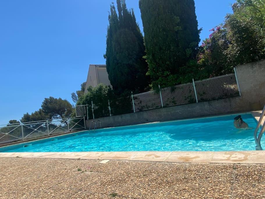 La Digue, 2 Chambres, Vue Mer Et Piscine La Seyne-sur-Mer Bagian luar foto